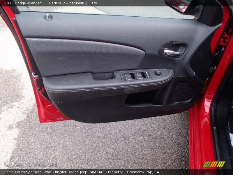 Redline 2-Coat Pearl / Black 2013 Dodge Avenger SE
