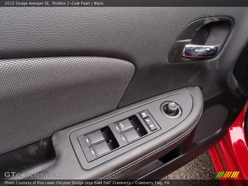 Redline 2-Coat Pearl / Black 2013 Dodge Avenger SE