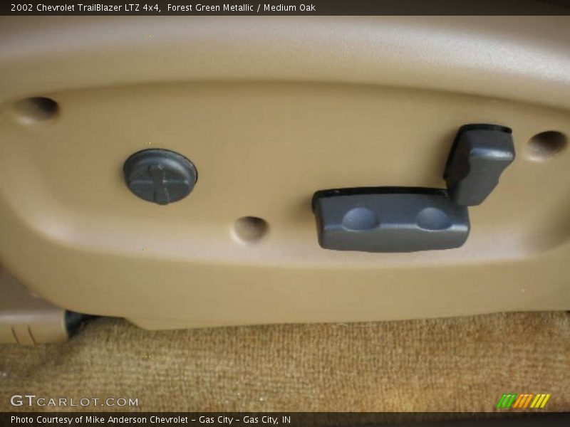 Forest Green Metallic / Medium Oak 2002 Chevrolet TrailBlazer LTZ 4x4