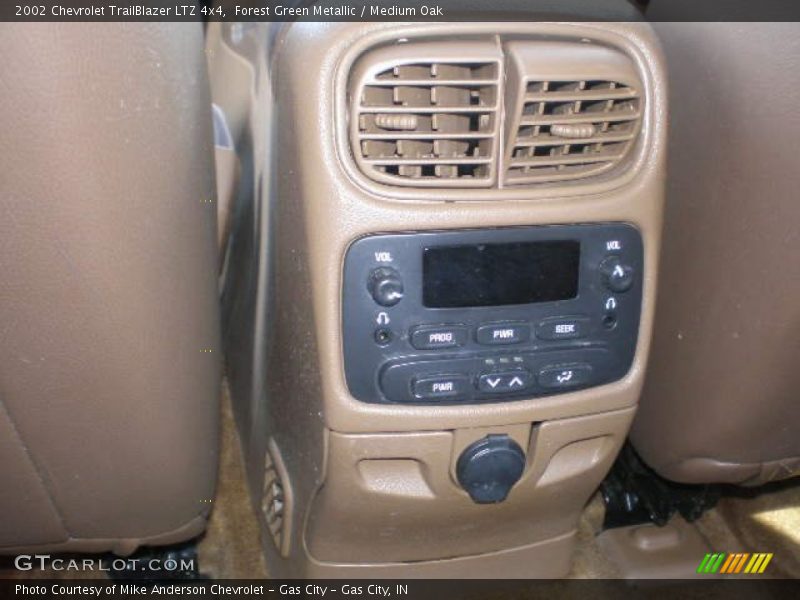 Forest Green Metallic / Medium Oak 2002 Chevrolet TrailBlazer LTZ 4x4