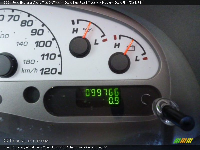 Dark Blue Pearl Metallic / Medium Dark Flint/Dark Flint 2004 Ford Explorer Sport Trac XLT 4x4