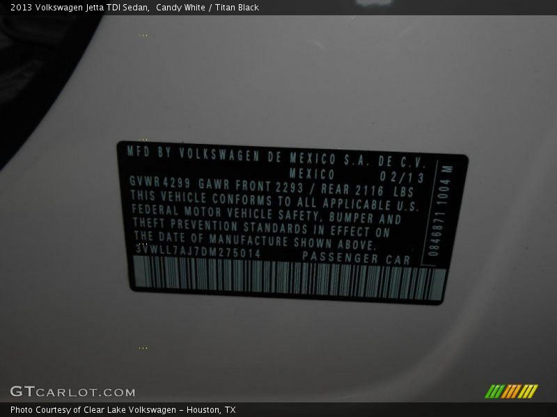 Candy White / Titan Black 2013 Volkswagen Jetta TDI Sedan