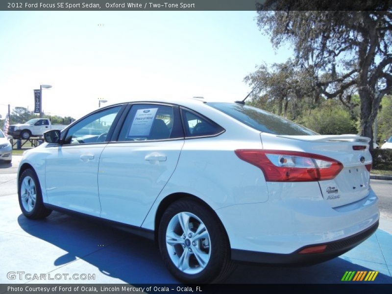 Oxford White / Two-Tone Sport 2012 Ford Focus SE Sport Sedan