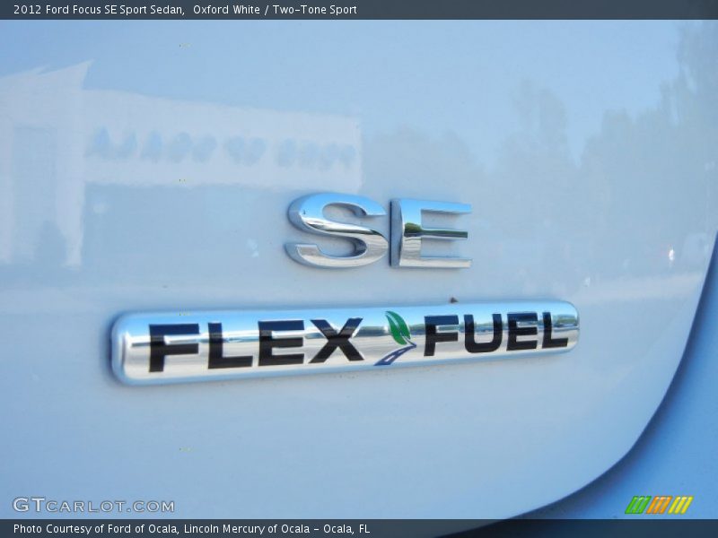 Oxford White / Two-Tone Sport 2012 Ford Focus SE Sport Sedan