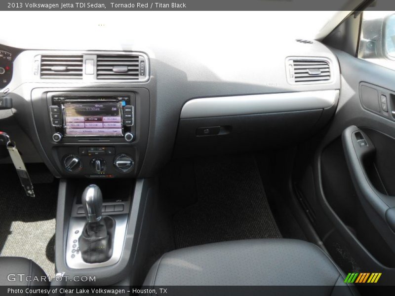 Tornado Red / Titan Black 2013 Volkswagen Jetta TDI Sedan