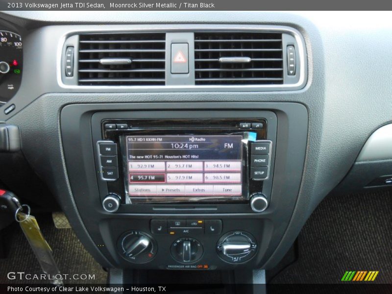 Moonrock Silver Metallic / Titan Black 2013 Volkswagen Jetta TDI Sedan