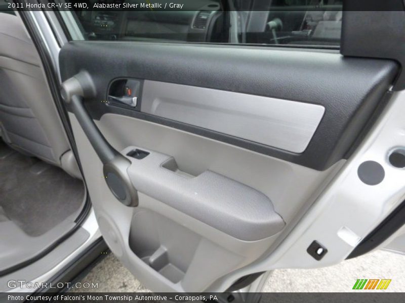 Alabaster Silver Metallic / Gray 2011 Honda CR-V SE 4WD
