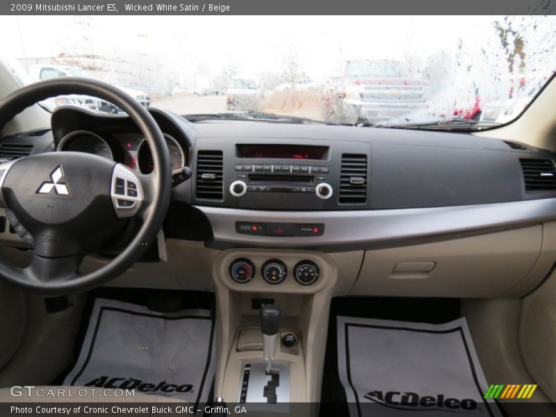 Wicked White Satin / Beige 2009 Mitsubishi Lancer ES