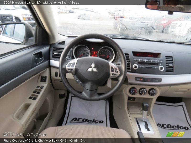 Wicked White Satin / Beige 2009 Mitsubishi Lancer ES