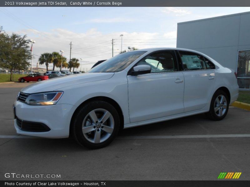 Candy White / Cornsilk Beige 2013 Volkswagen Jetta TDI Sedan