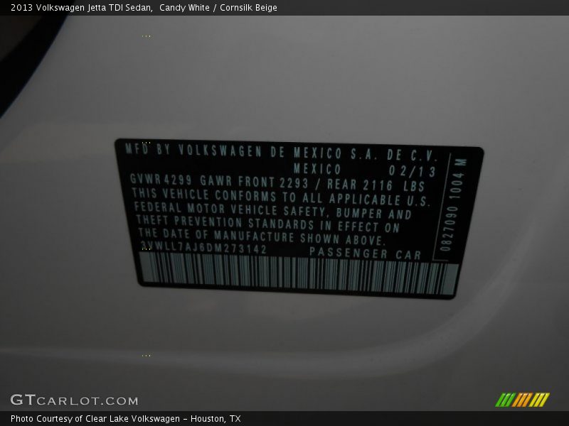 Candy White / Cornsilk Beige 2013 Volkswagen Jetta TDI Sedan