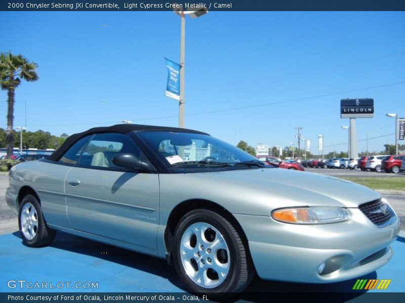 Front 3/4 View of 2000 Sebring JXi Convertible