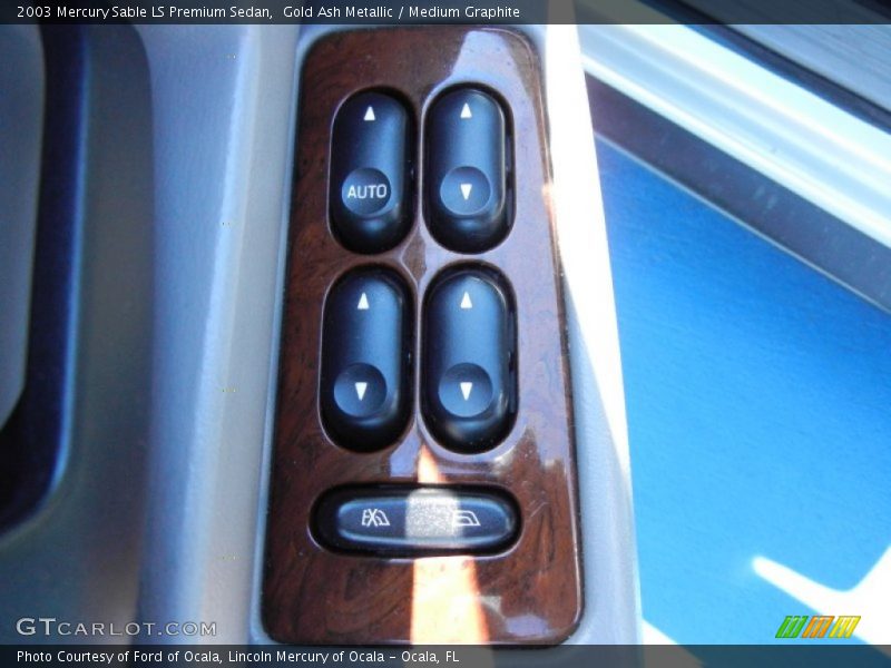 Controls of 2003 Sable LS Premium Sedan