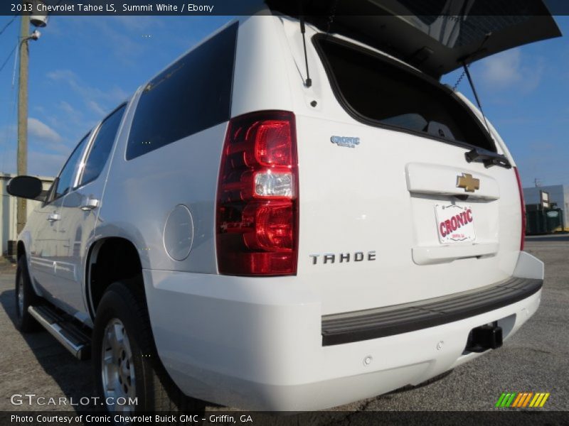 Summit White / Ebony 2013 Chevrolet Tahoe LS