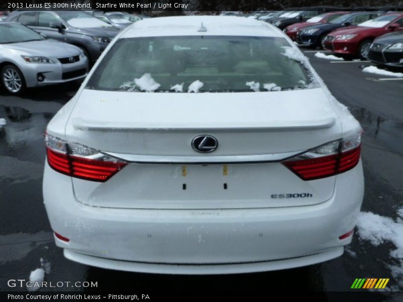 Starfire White Pearl / Light Gray 2013 Lexus ES 300h Hybrid