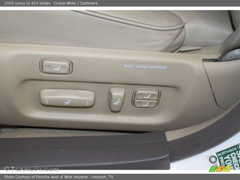 Controls of 2005 LS 430 Sedan