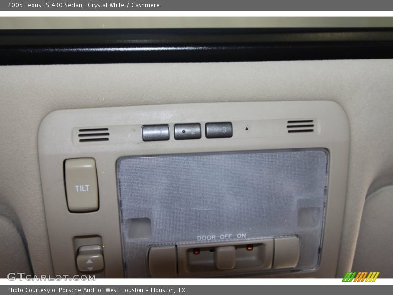 Controls of 2005 LS 430 Sedan