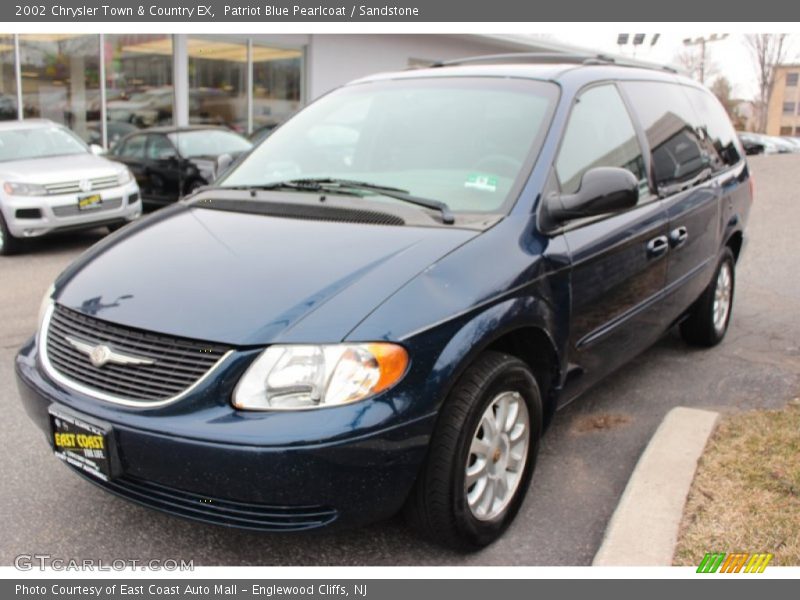 Patriot Blue Pearlcoat / Sandstone 2002 Chrysler Town & Country EX