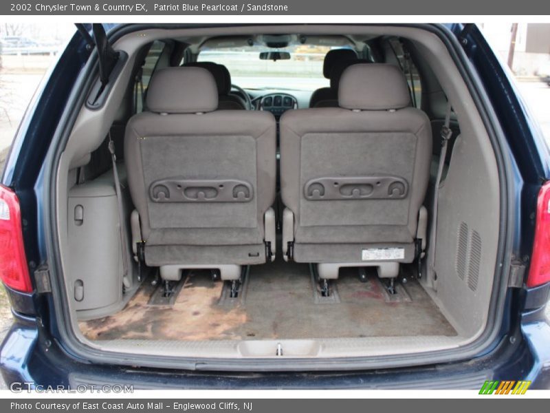 Patriot Blue Pearlcoat / Sandstone 2002 Chrysler Town & Country EX