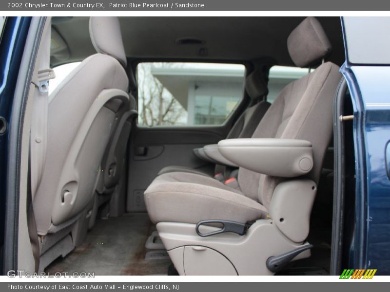 Patriot Blue Pearlcoat / Sandstone 2002 Chrysler Town & Country EX