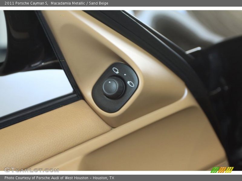 Macadamia Metallic / Sand Beige 2011 Porsche Cayman S