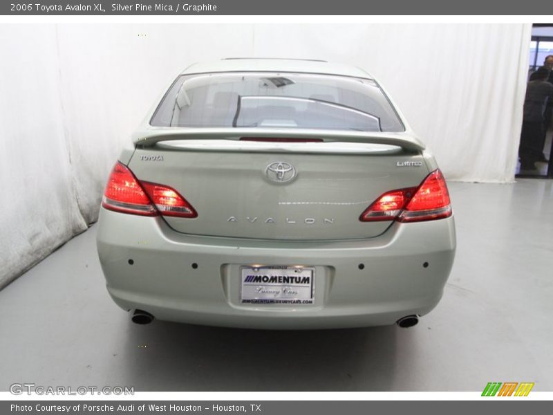 Silver Pine Mica / Graphite 2006 Toyota Avalon XL