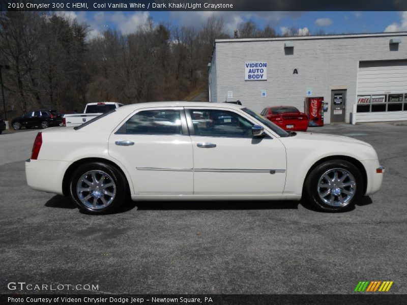 Cool Vanilla White / Dark Khaki/Light Graystone 2010 Chrysler 300 C HEMI