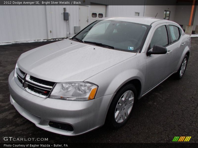 Bright Silver Metallic / Black 2012 Dodge Avenger SE