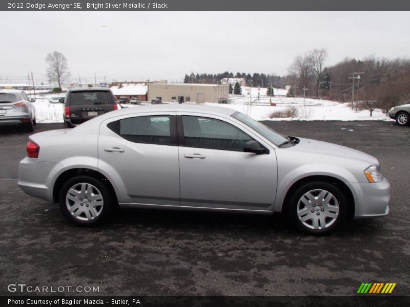 Bright Silver Metallic / Black 2012 Dodge Avenger SE