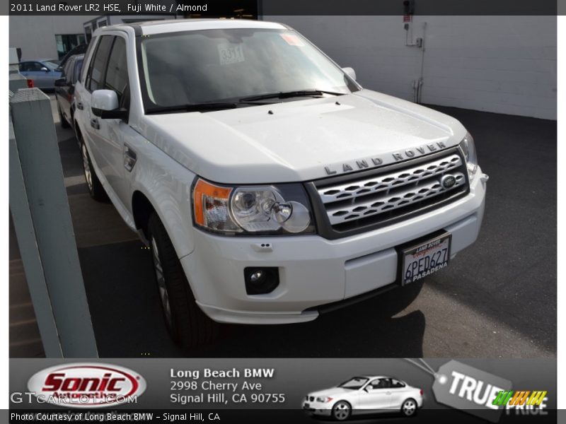 Fuji White / Almond 2011 Land Rover LR2 HSE