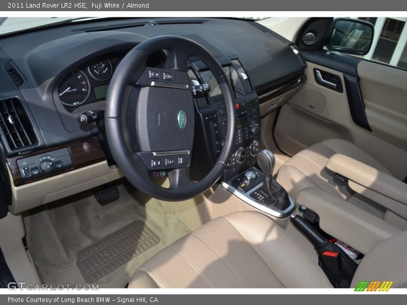 Fuji White / Almond 2011 Land Rover LR2 HSE