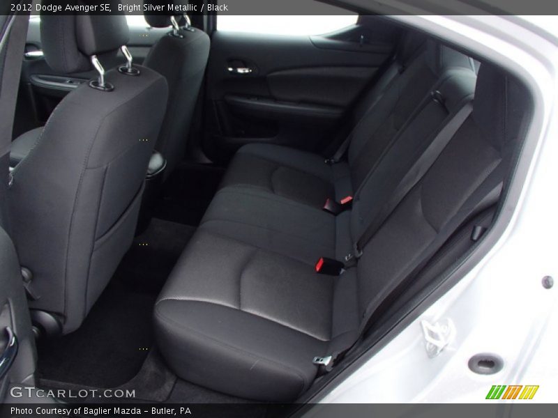 Bright Silver Metallic / Black 2012 Dodge Avenger SE