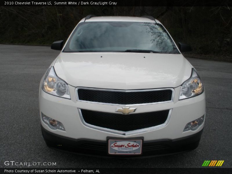 Summit White / Dark Gray/Light Gray 2010 Chevrolet Traverse LS