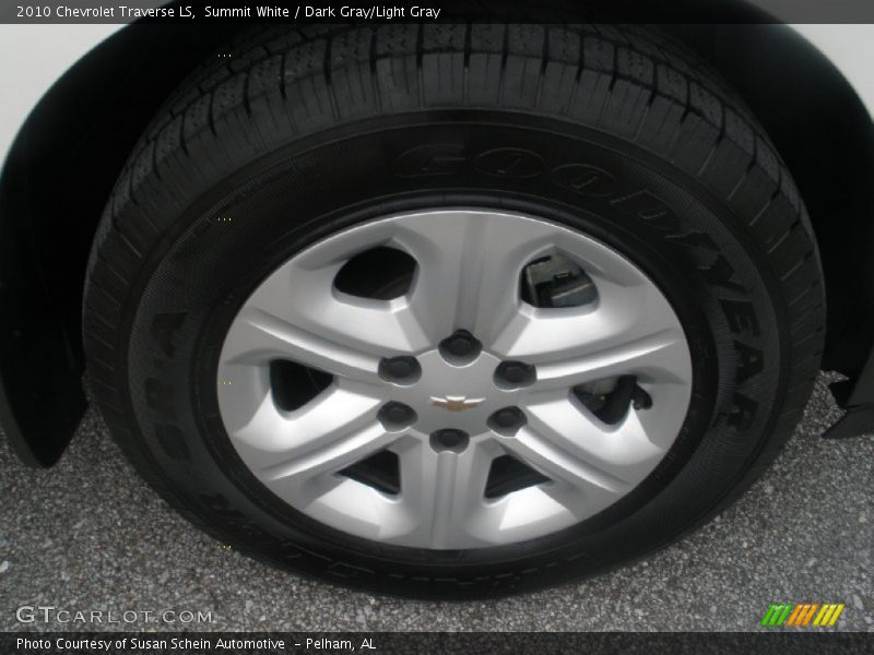 Summit White / Dark Gray/Light Gray 2010 Chevrolet Traverse LS