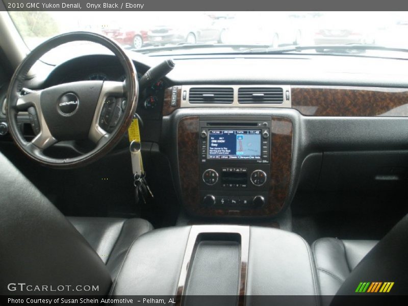 Onyx Black / Ebony 2010 GMC Yukon Denali
