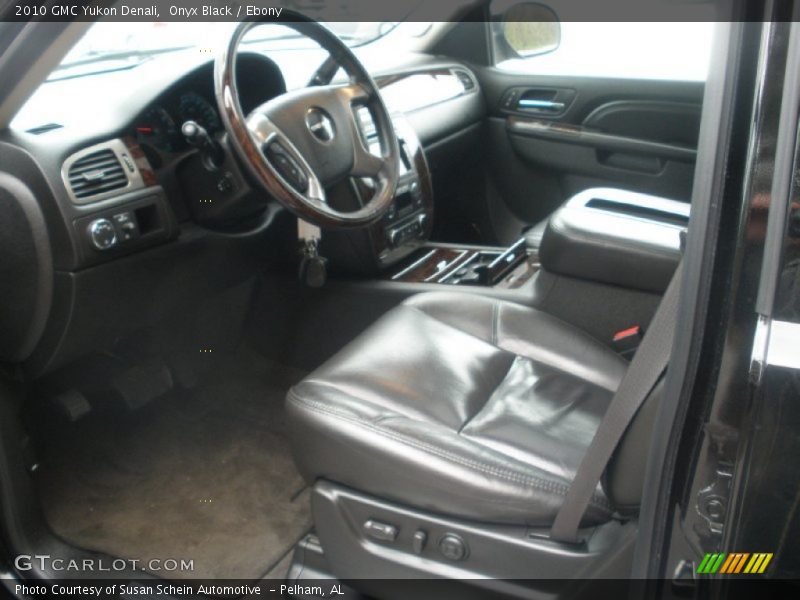 Onyx Black / Ebony 2010 GMC Yukon Denali