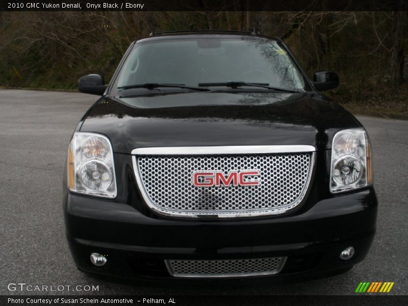Onyx Black / Ebony 2010 GMC Yukon Denali