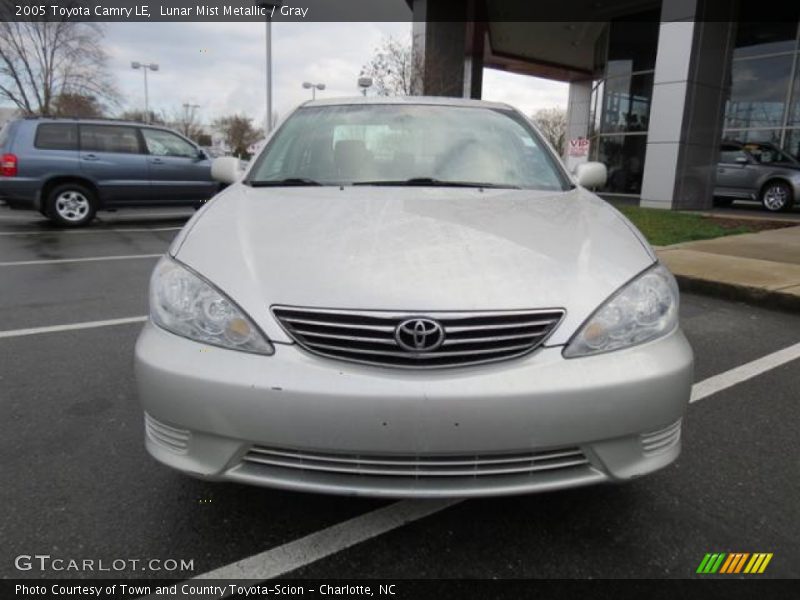 Lunar Mist Metallic / Gray 2005 Toyota Camry LE