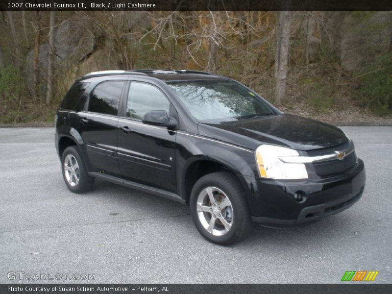 Front 3/4 View of 2007 Equinox LT