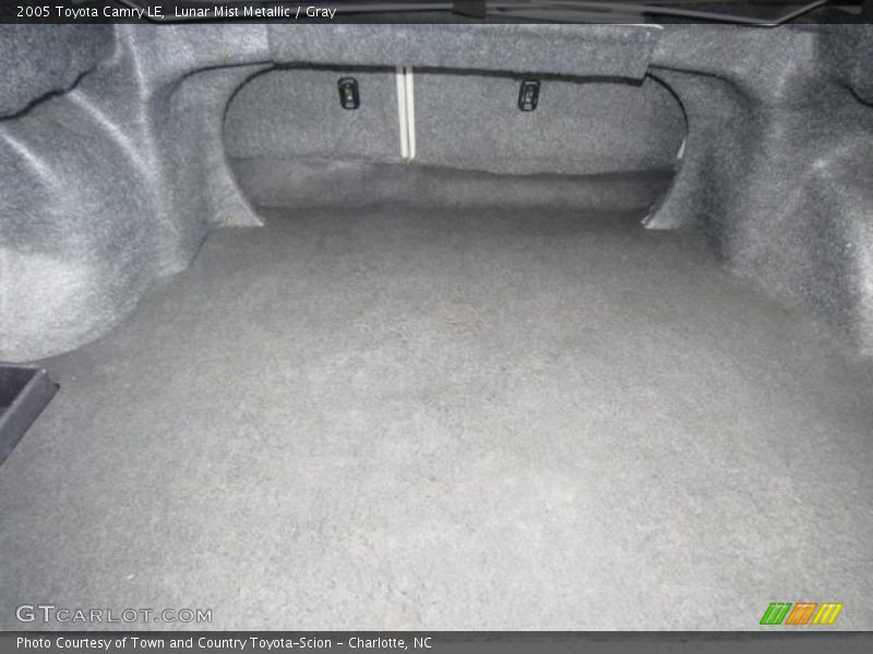 Lunar Mist Metallic / Gray 2005 Toyota Camry LE