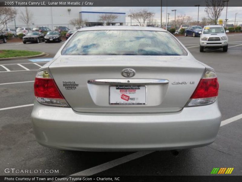 Lunar Mist Metallic / Gray 2005 Toyota Camry LE