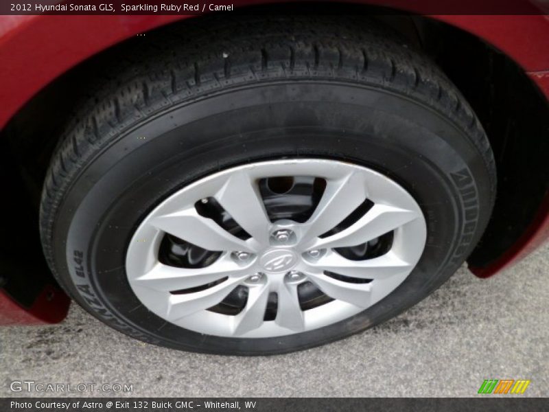 Sparkling Ruby Red / Camel 2012 Hyundai Sonata GLS