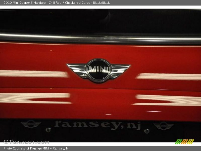 Chili Red / Checkered Carbon Black/Black 2010 Mini Cooper S Hardtop