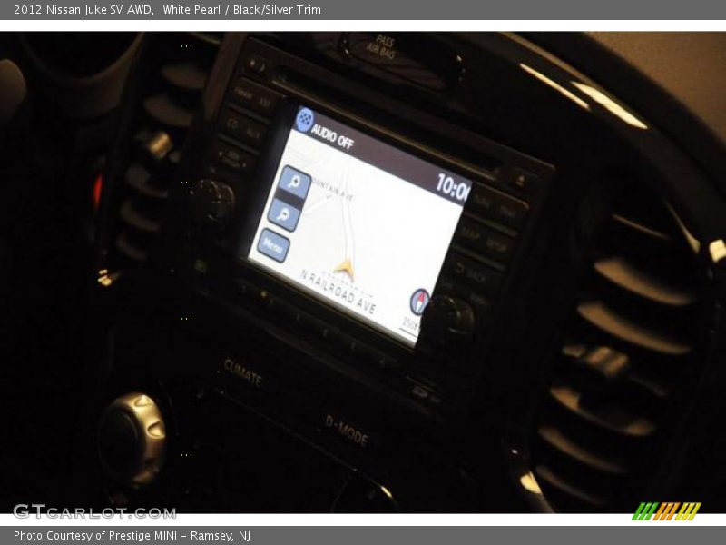 White Pearl / Black/Silver Trim 2012 Nissan Juke SV AWD