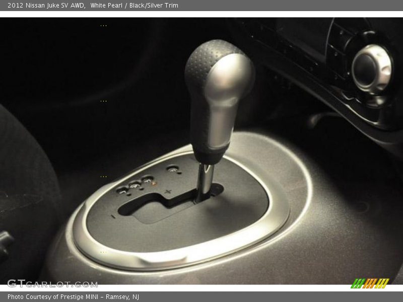 White Pearl / Black/Silver Trim 2012 Nissan Juke SV AWD