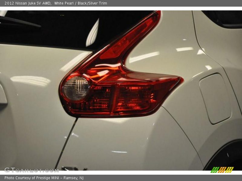 White Pearl / Black/Silver Trim 2012 Nissan Juke SV AWD