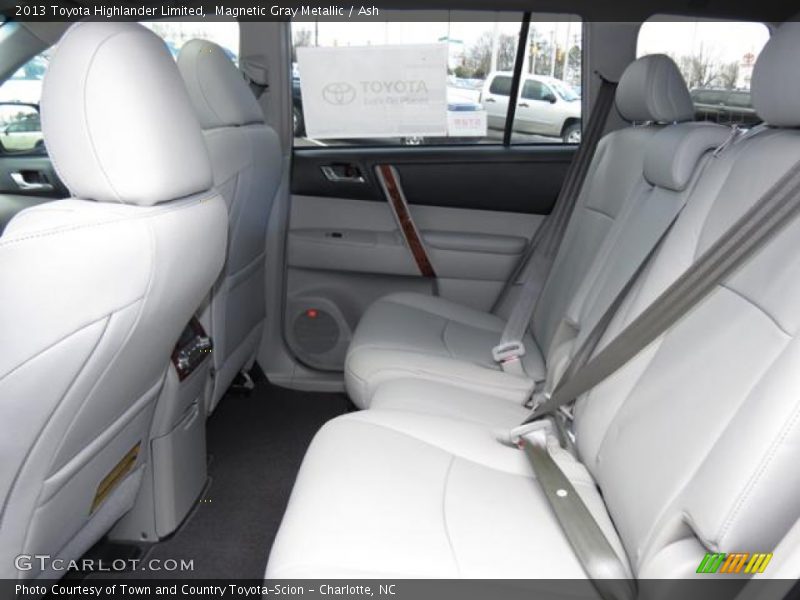 Magnetic Gray Metallic / Ash 2013 Toyota Highlander Limited