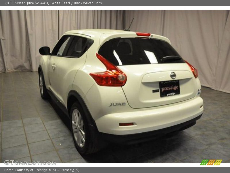 White Pearl / Black/Silver Trim 2012 Nissan Juke SV AWD