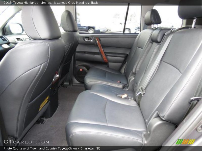Magnetic Gray Metallic / Black 2013 Toyota Highlander Limited