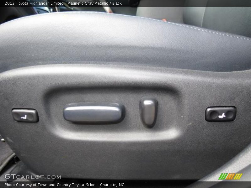Magnetic Gray Metallic / Black 2013 Toyota Highlander Limited